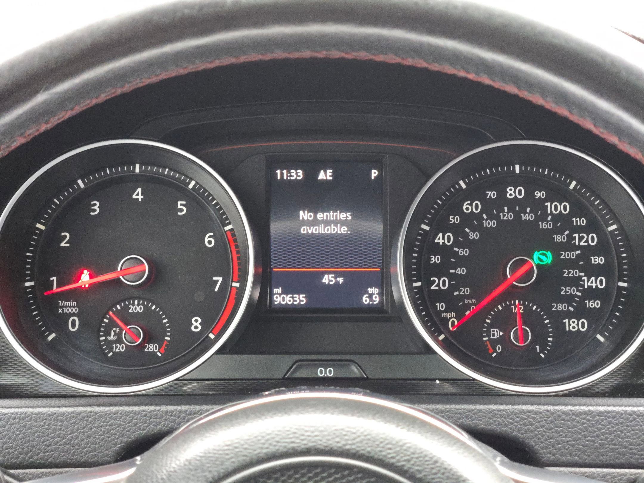 Used 2017 Volkswagen GTI SE image 23