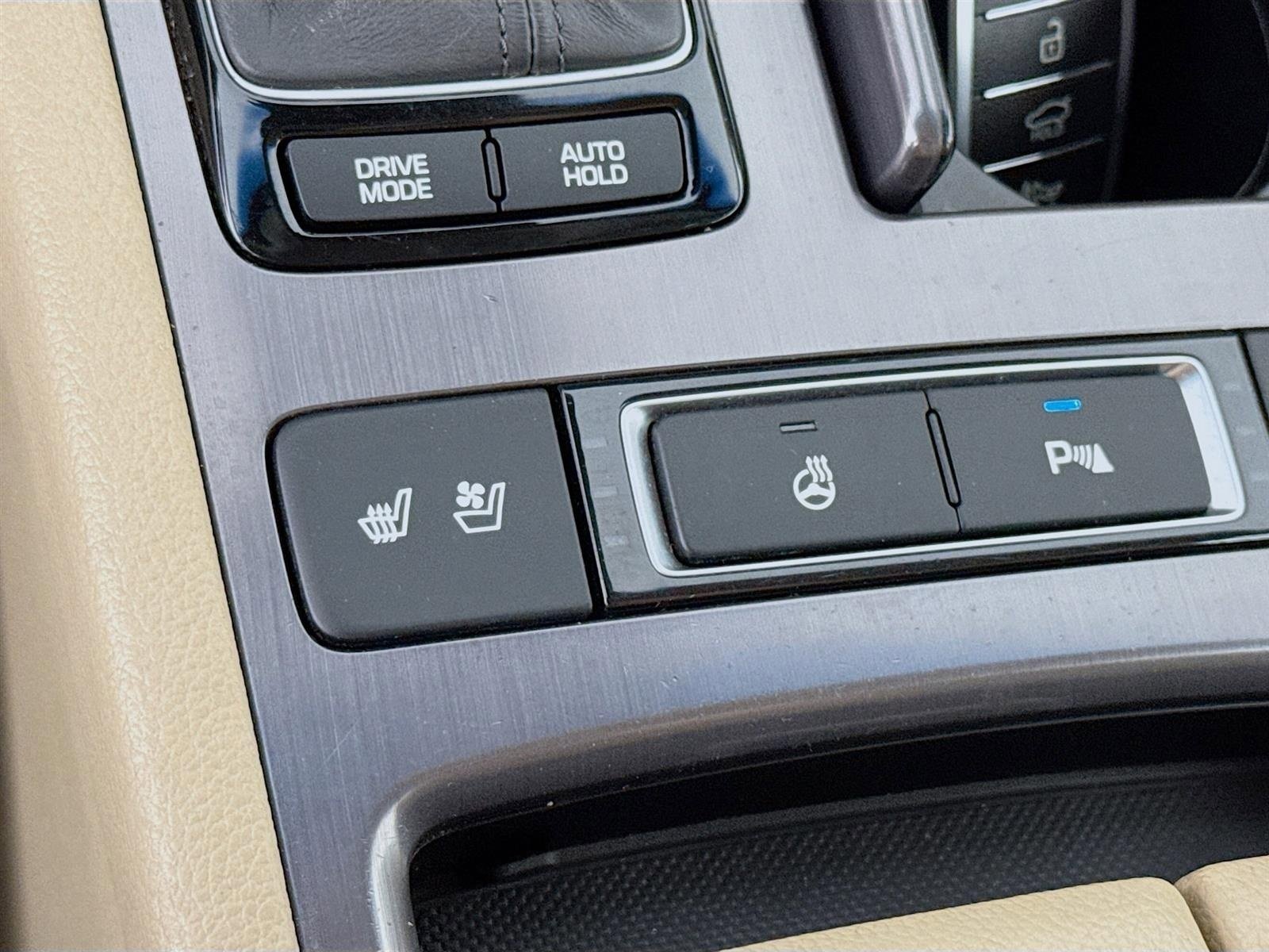 Used 2017 Genesis G80 3.8 w/ Option Group 02 image 23