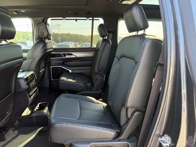 New 2026 Jeep Grand Wagoneer Limited AWD/4WD image 40