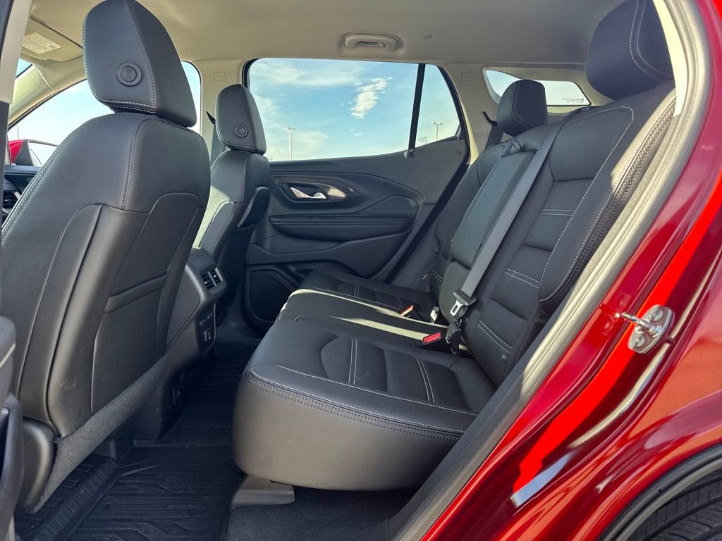 Used 2024 GMC Terrain Denali w/ Denali Premium Package image 15