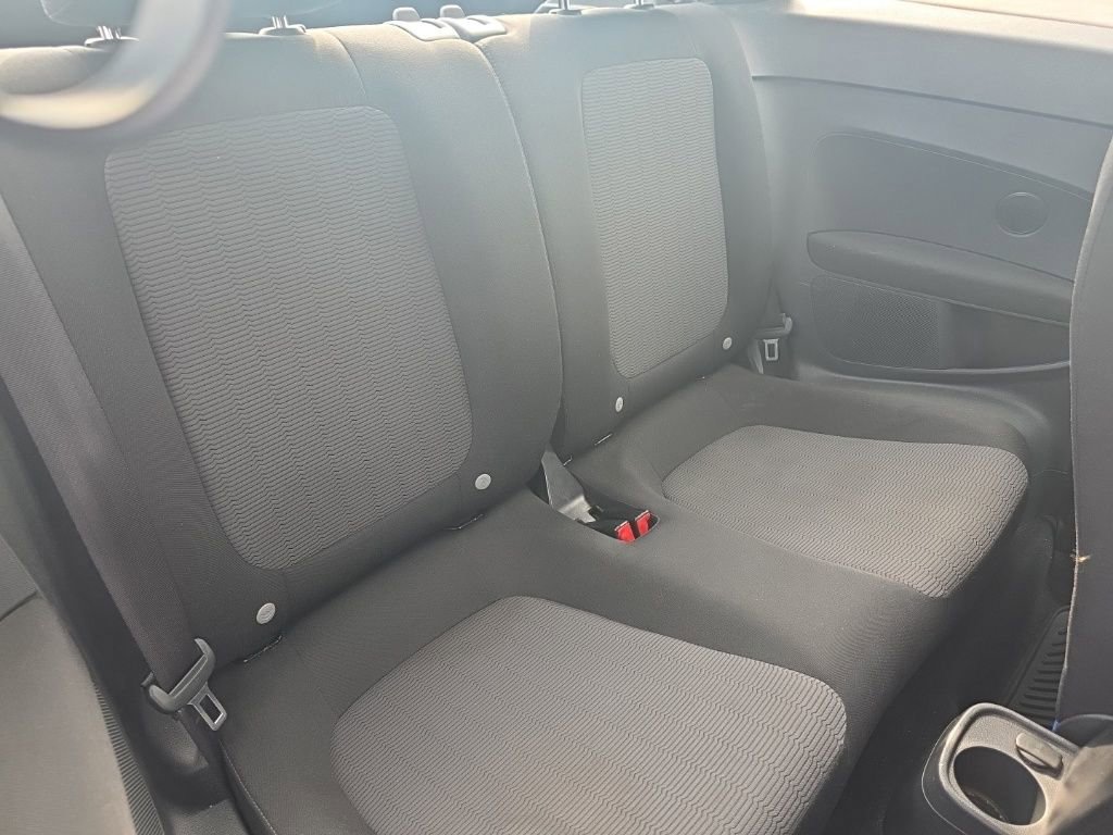 Used 2014 Volkswagen Beetle 1.8T image 19