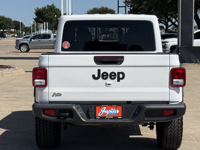 Used 2025 Jeep Gladiator Sport AWD/4WD image 6