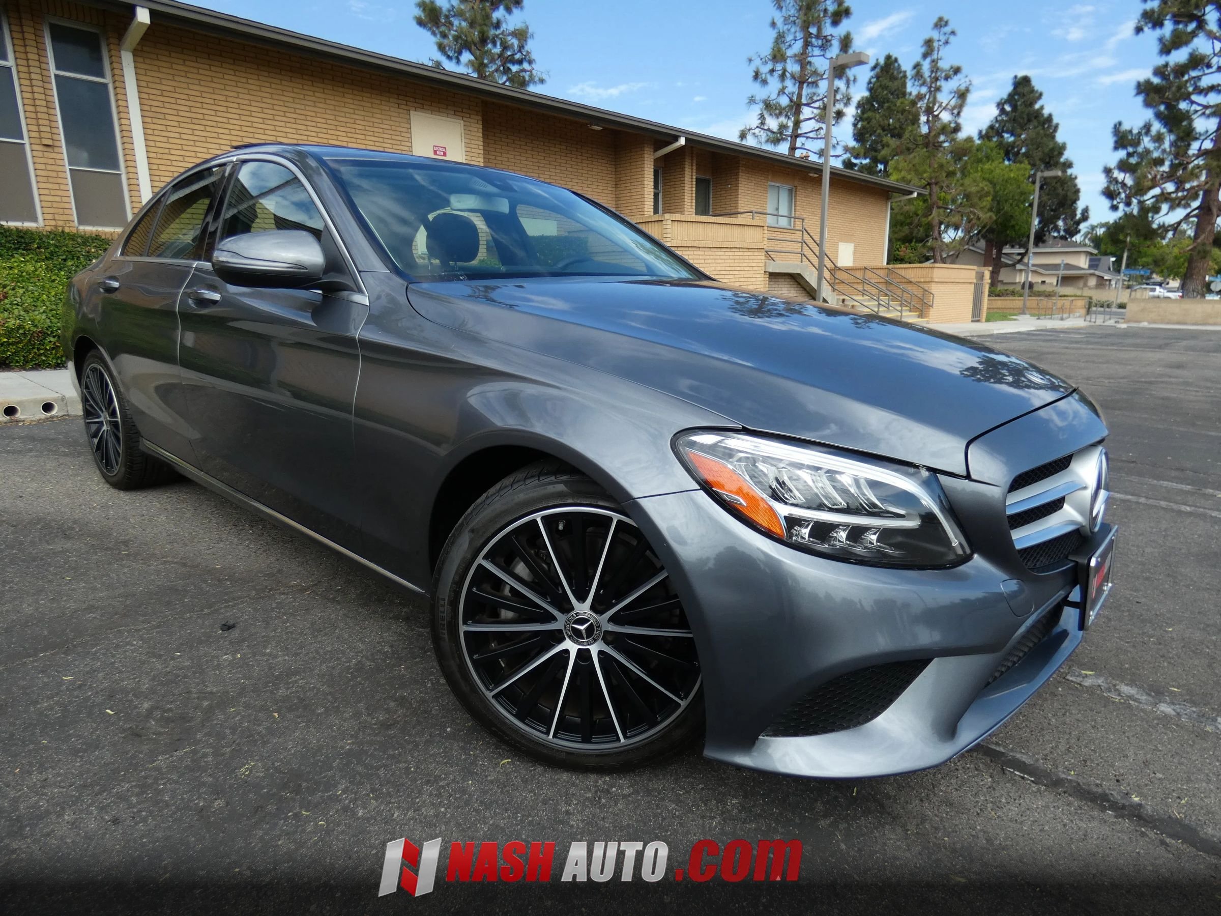 Used 2019 Mercedes-Benz C 300 Sedan image 5