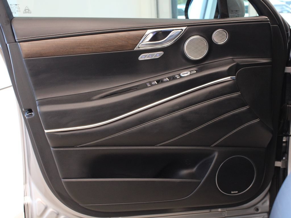 Used 2024 Genesis GV80 2.5T w/ Prestige Package AWD/4WD image 14