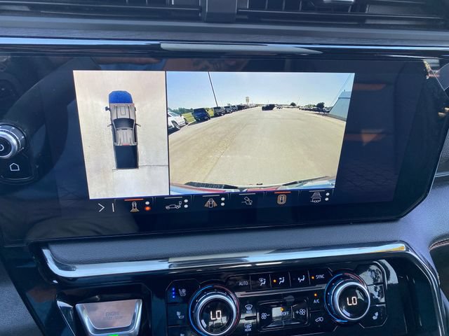 Used 2024 GMC Sierra 2500 AT4 w/ AT4 Premium Plus Package AWD/4WD image 17