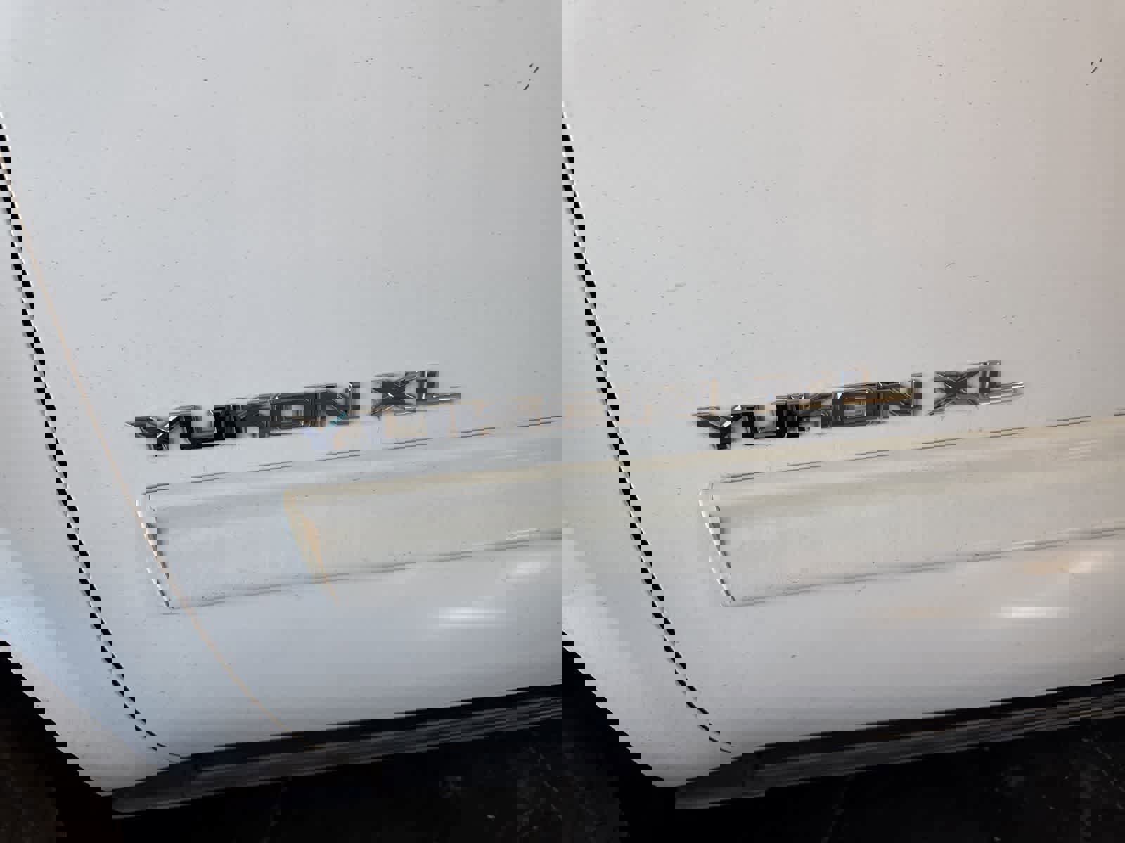 Used 2012 GMC Yukon XL SLT image 10