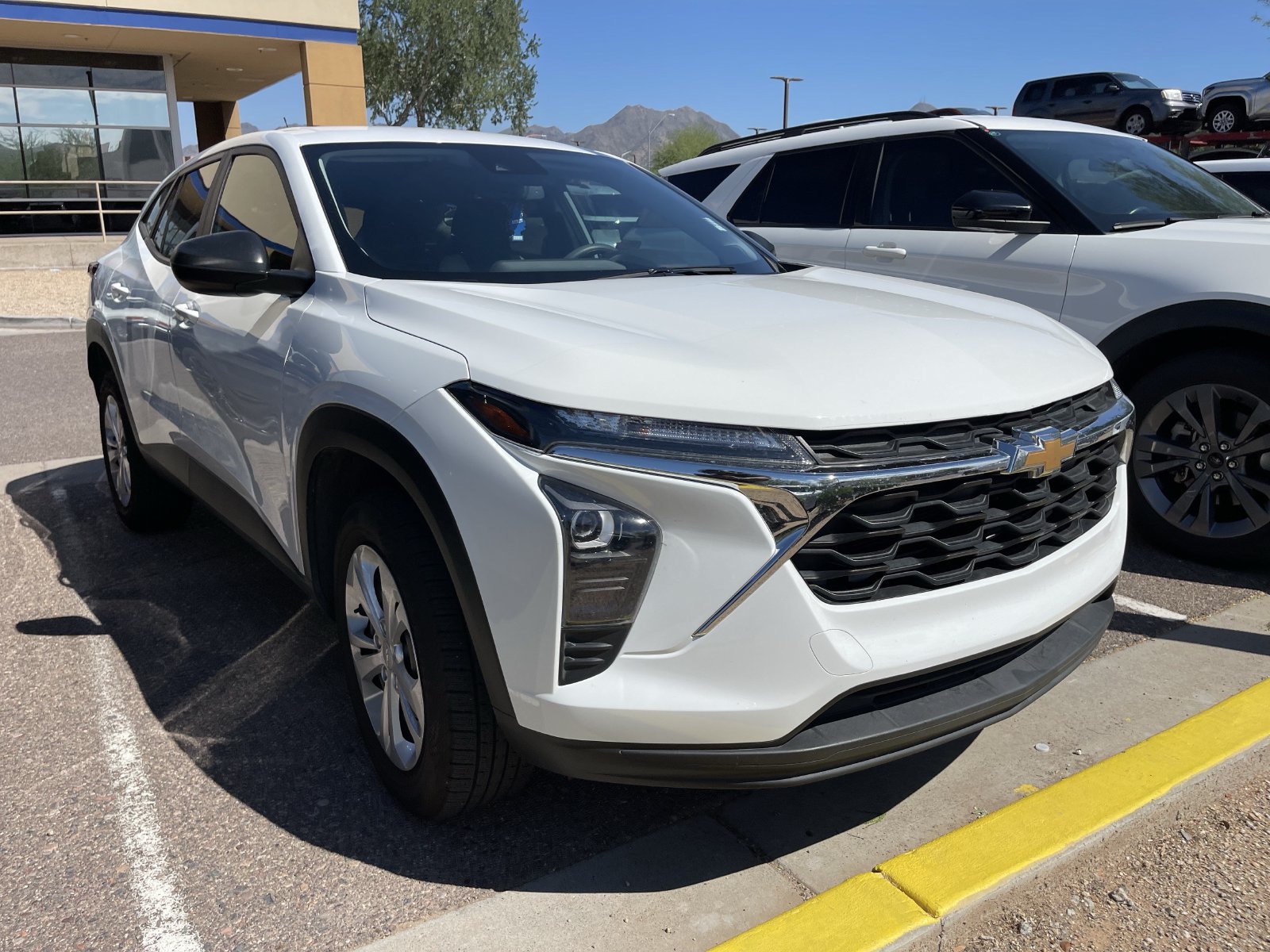 Certified 2024 Chevrolet Trax LS FWD image 3