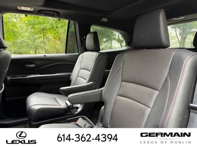 Used 2022 Honda Pilot Black Edition image 15