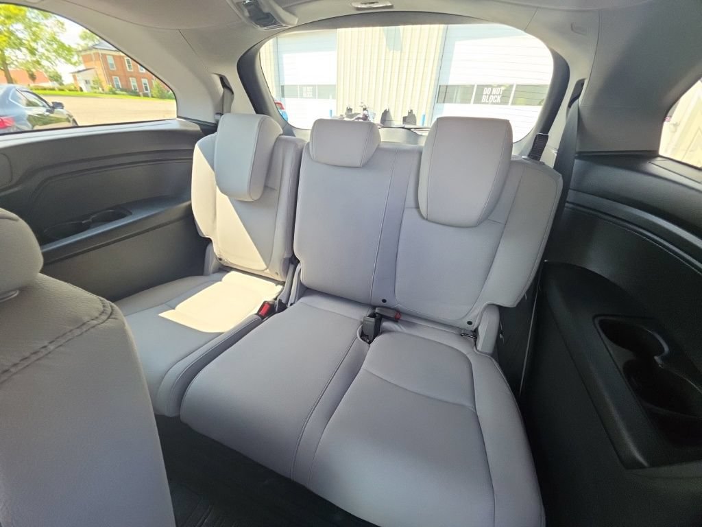 Certified 2024 Honda Odyssey EX-L image 27