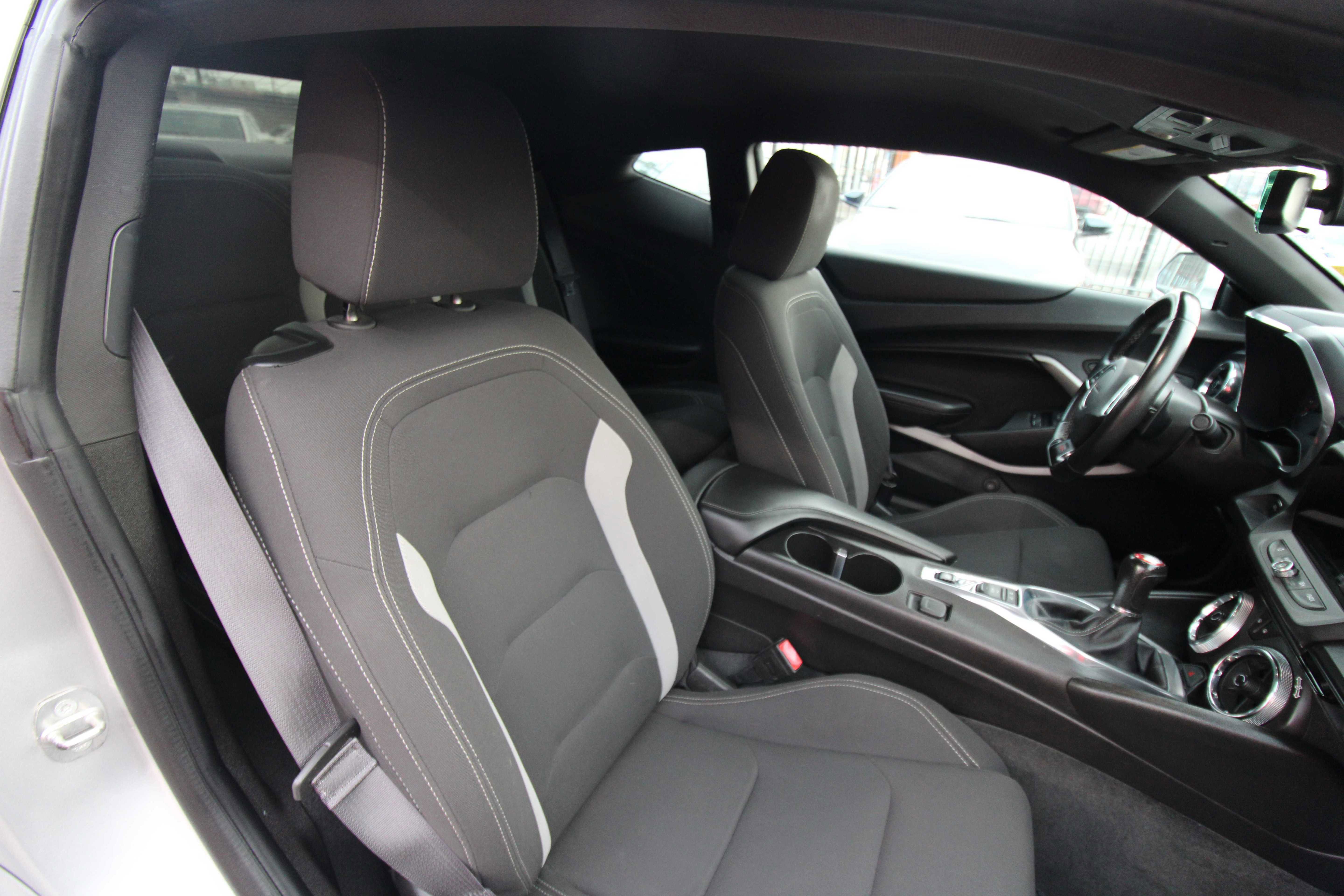 Used 2016 Chevrolet Camaro SS image 35