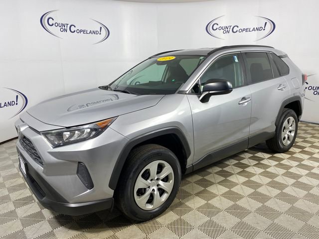 Used 2019 Toyota RAV4 LE AWD/4WD image 3