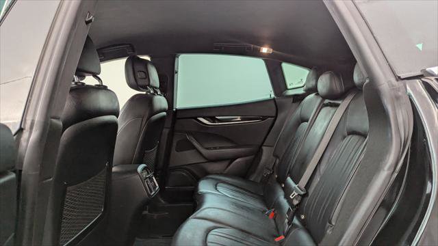 Used 2018 Maserati Levante image 14
