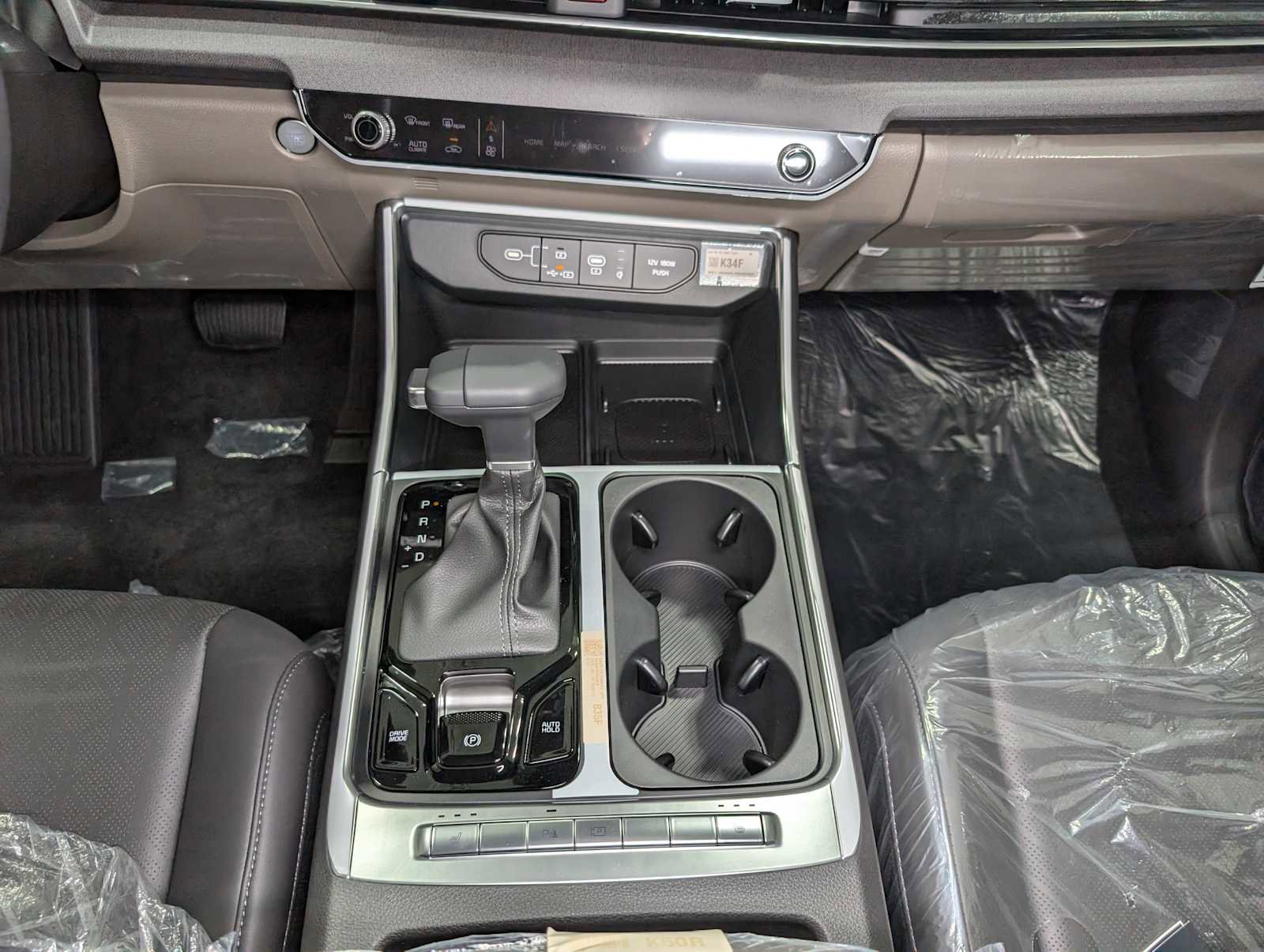 New 2026 Kia Carnival EX image 14