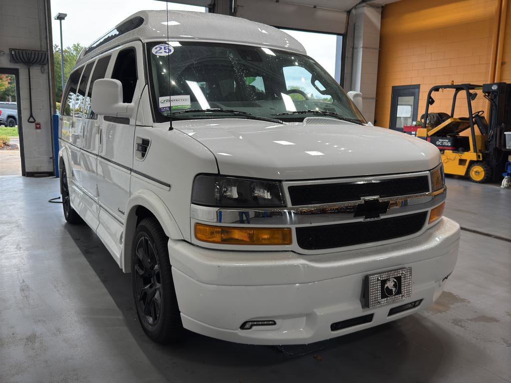 New 2025 Chevrolet Express 2500 image 7