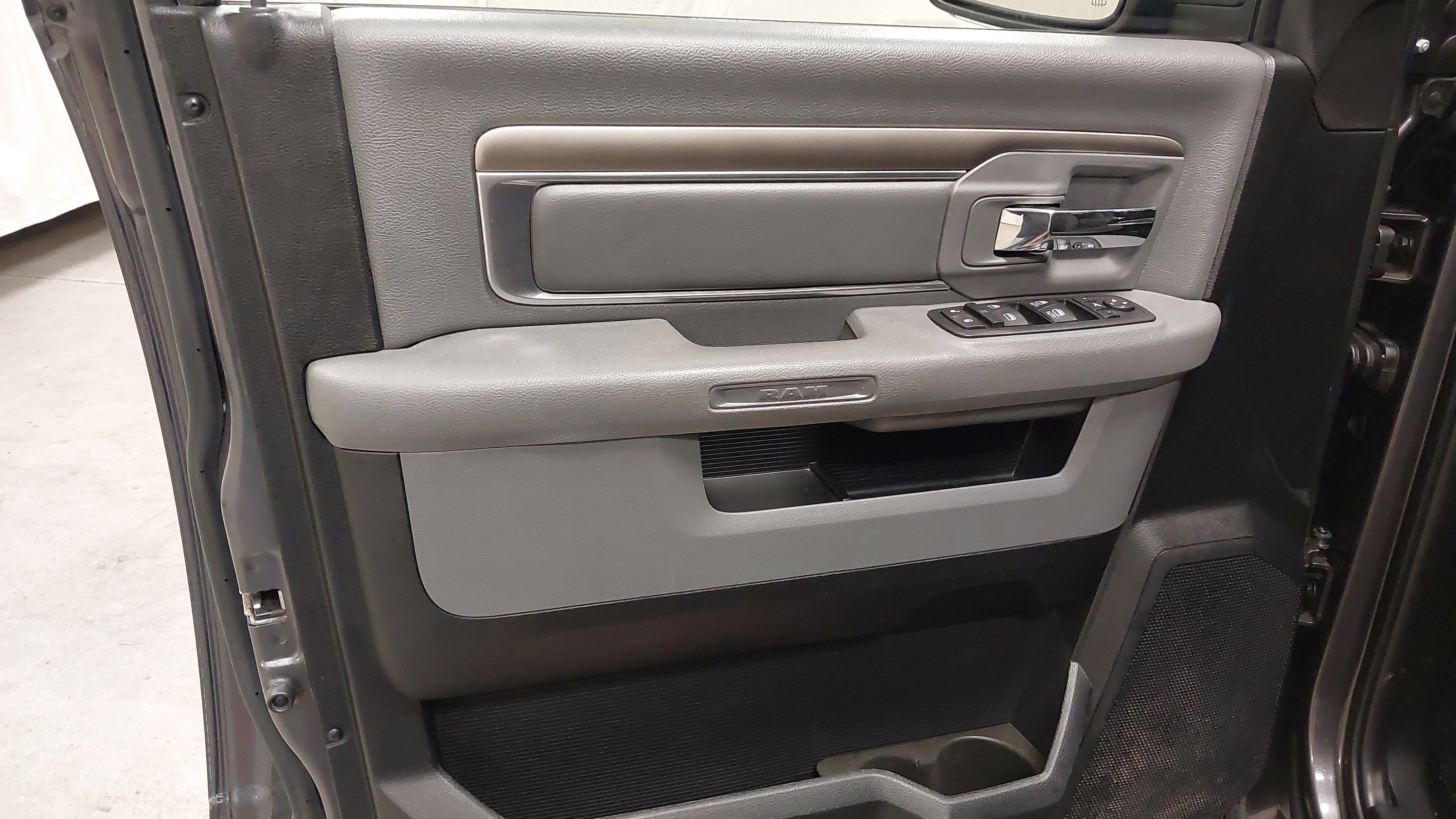 Used 2016 RAM 1500 Big Horn image 24