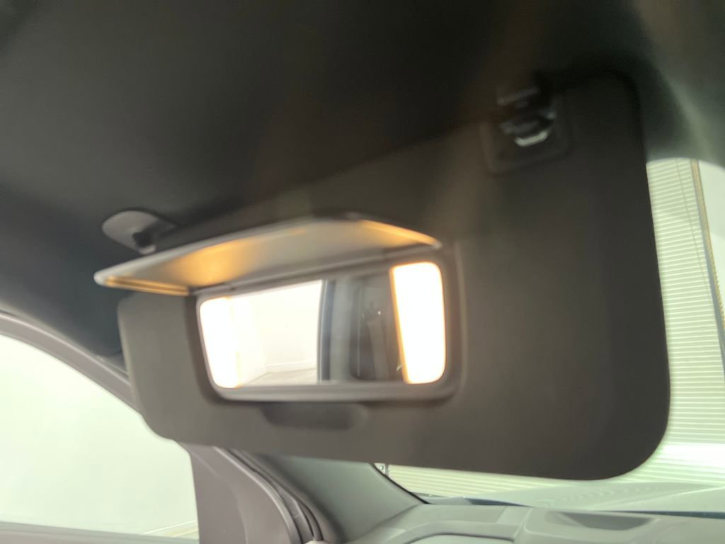 Used 2025 Chevrolet Suburban Z71 image 68