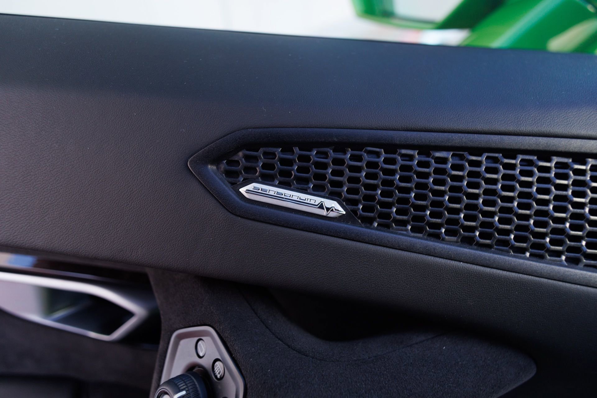 Used 2023 Lamborghini Huracan Tecnica image 40