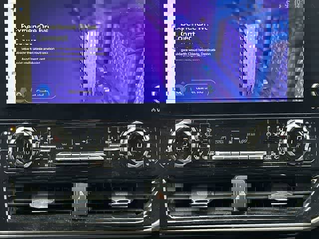 Used 2023 Toyota Highlander Limited image 15