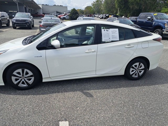 Used 2018 Toyota Prius Four image 10