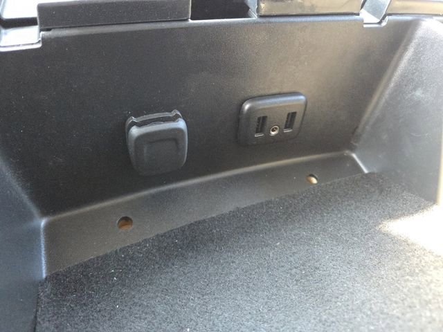 Used 2019 GMC Sierra 1500 SLE w/ SLE Value Package image 9