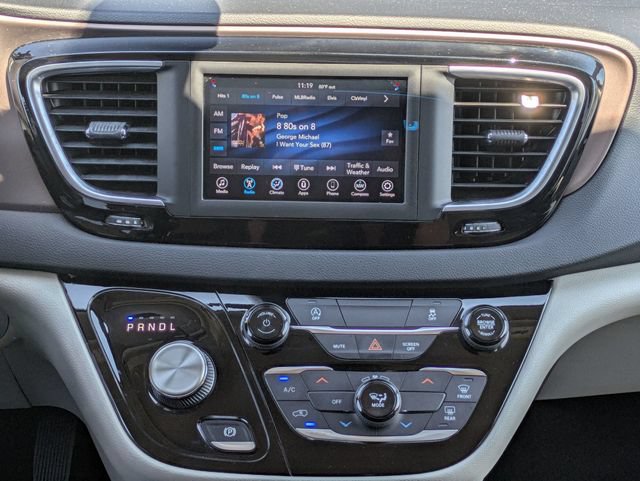 Used 2021 Chrysler Voyager Lxi FWD image 29