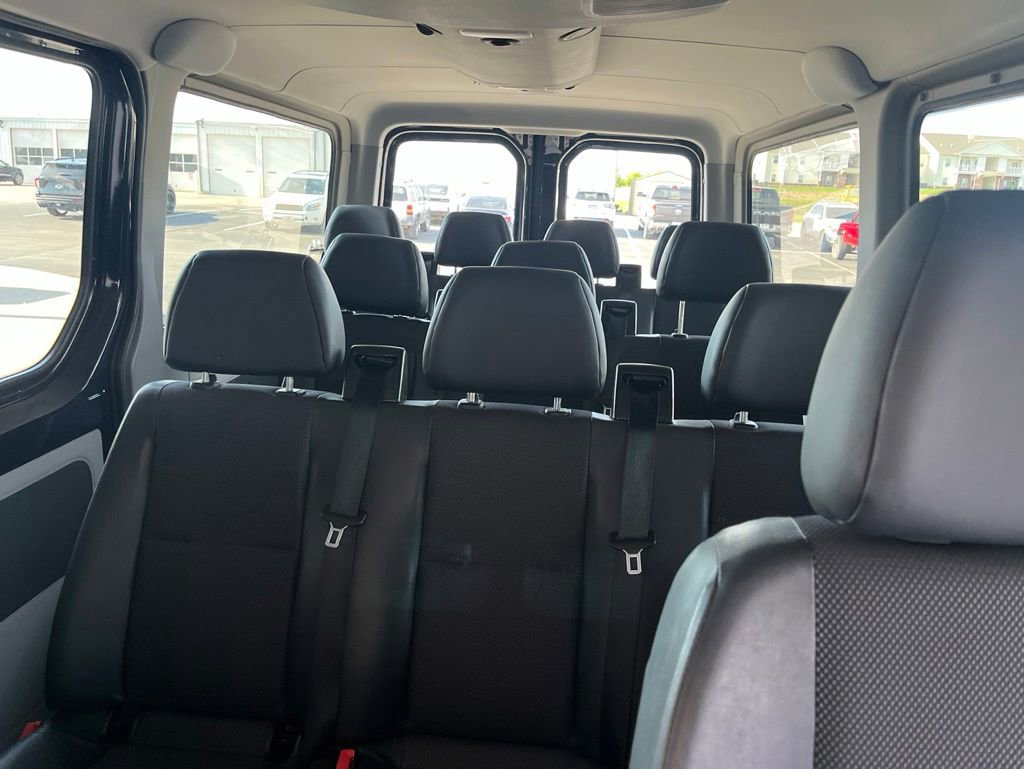 Used 2016 Mercedes-Benz Sprinter 2500 image 6