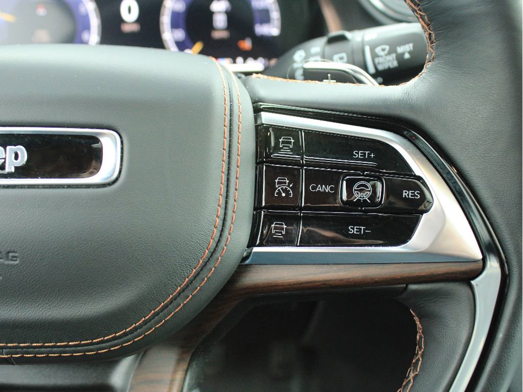 Certified 2025 Jeep Grand Cherokee L Summit image 16