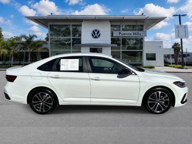 Certified 2026 Volkswagen Jetta Sport FWD image 3