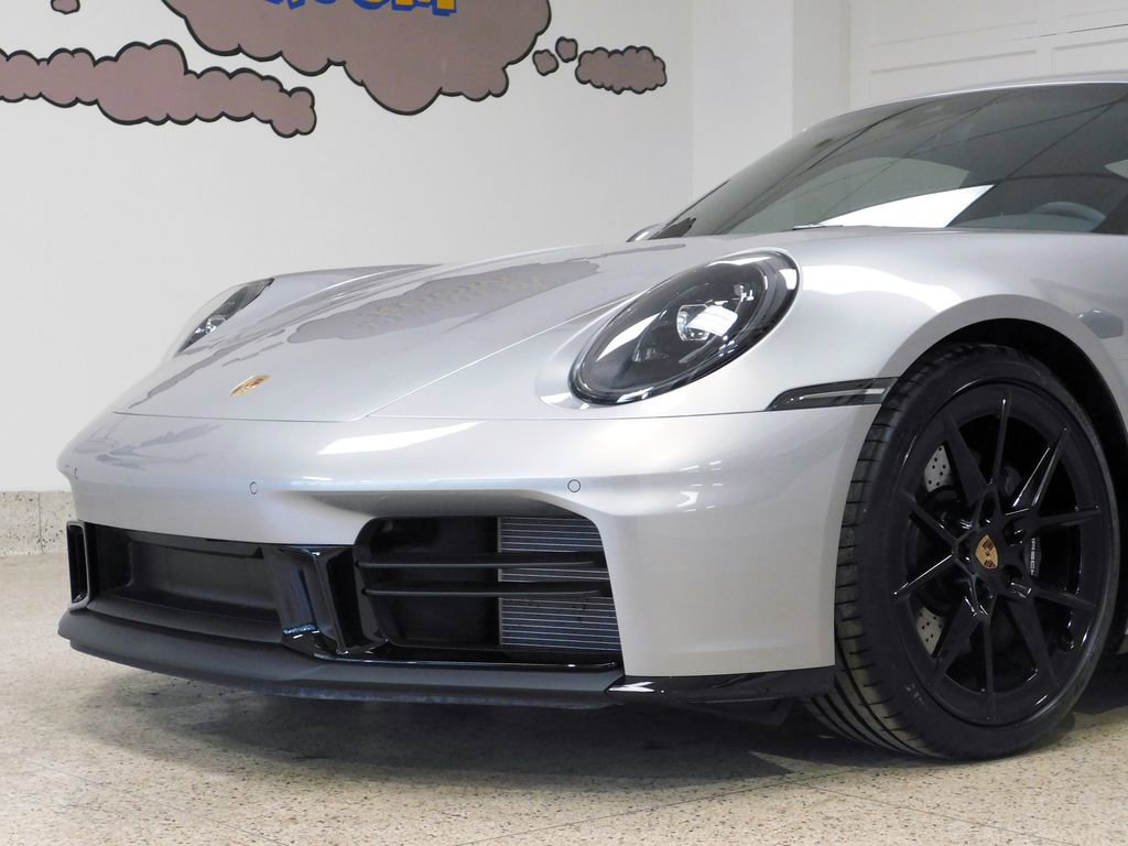 Used 2025 Porsche 911 Carrera T image 23