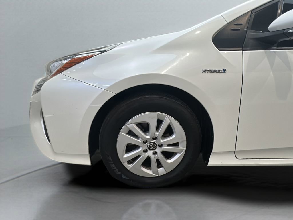 Used 2017 Toyota Prius Two w/ Carpet Mat Package image 28