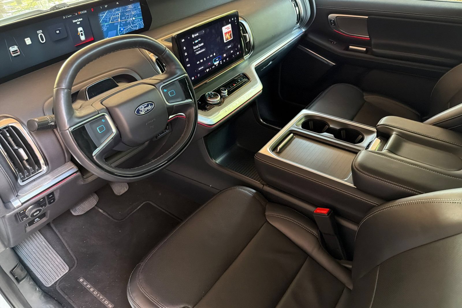 Used 2025 Ford Expedition Max Platinum AWD/4WD image 11