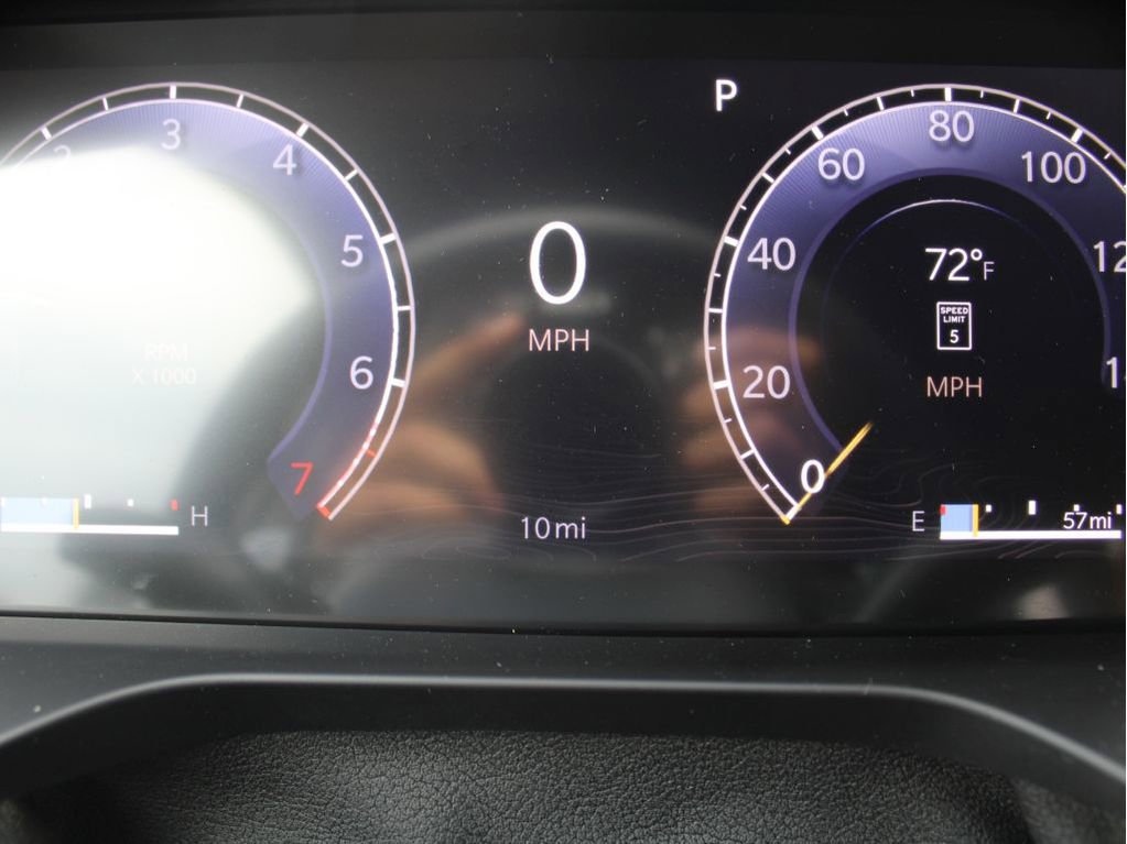New 2025 Jeep Grand Cherokee Summit image 15