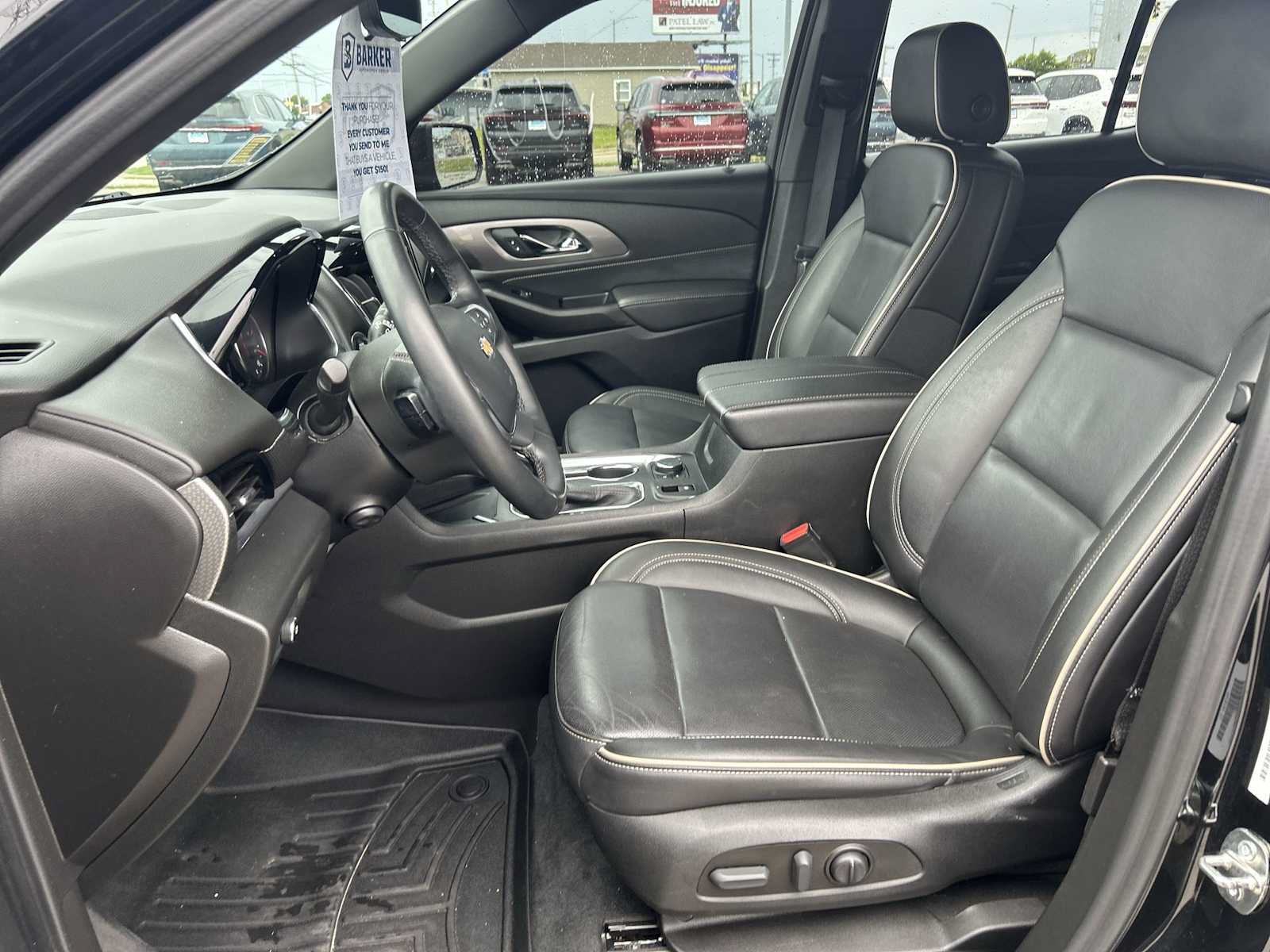 Used 2023 Chevrolet Traverse Premier AWD/4WD image 20