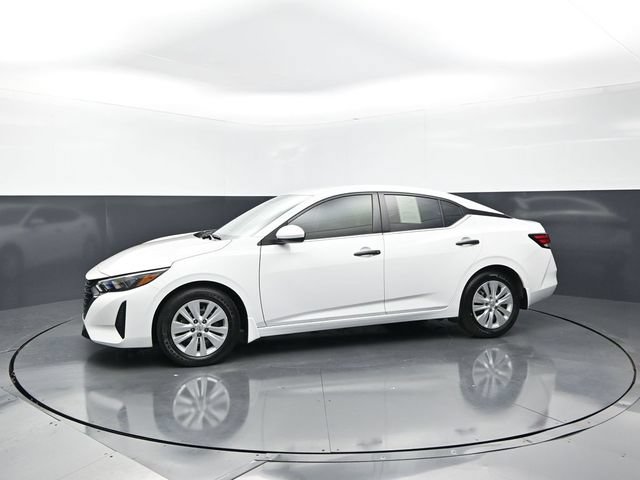 Used 2025 Nissan Sentra S w/ Lighting Package FWD image 3