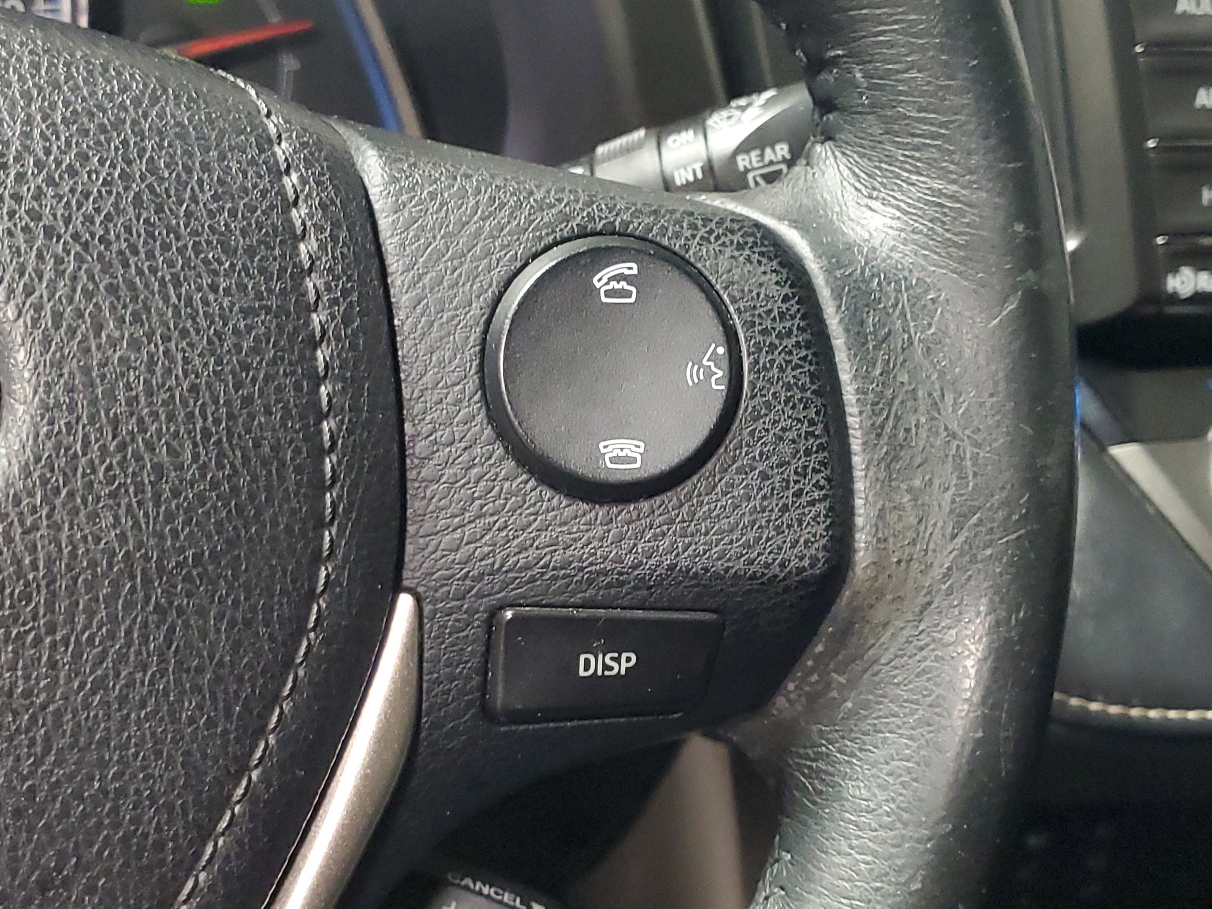 Used 2015 Toyota RAV4 Limited w/ Technology Package AWD/4WD image 25