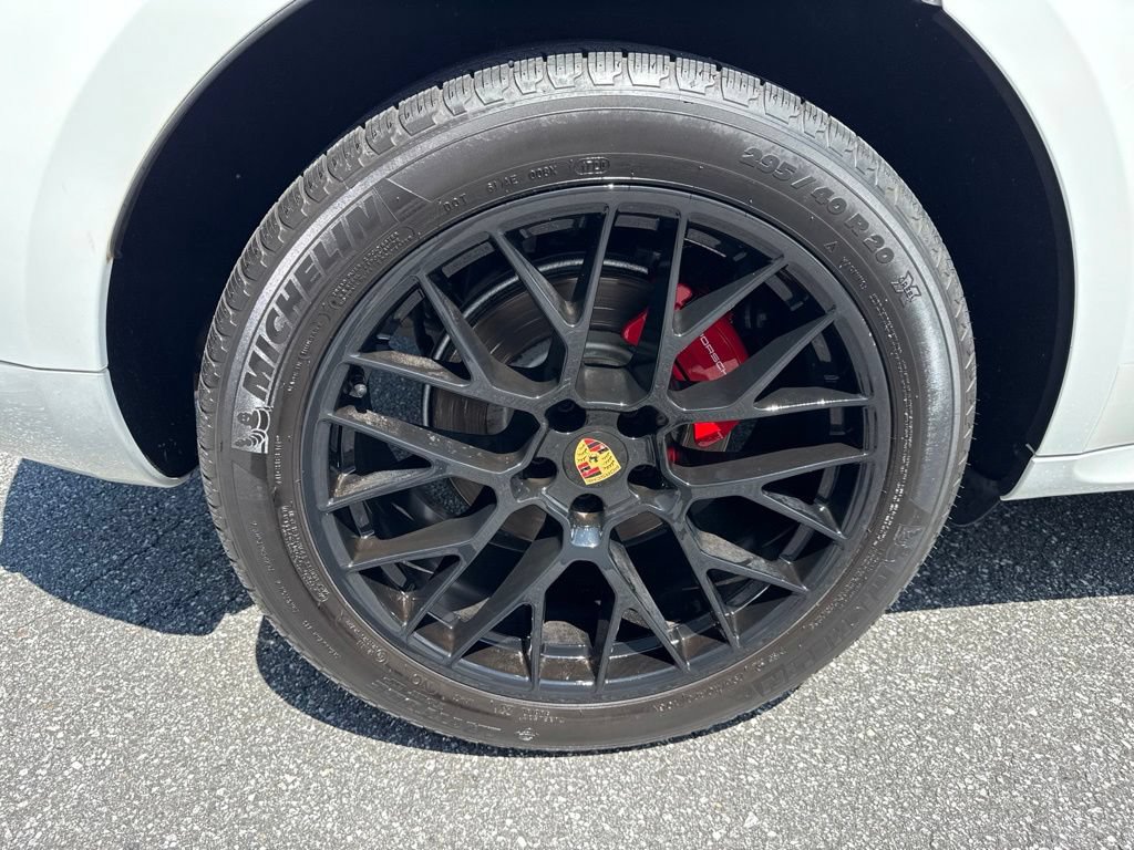Used 2017 Porsche Macan GTS AWD/4WD image 10