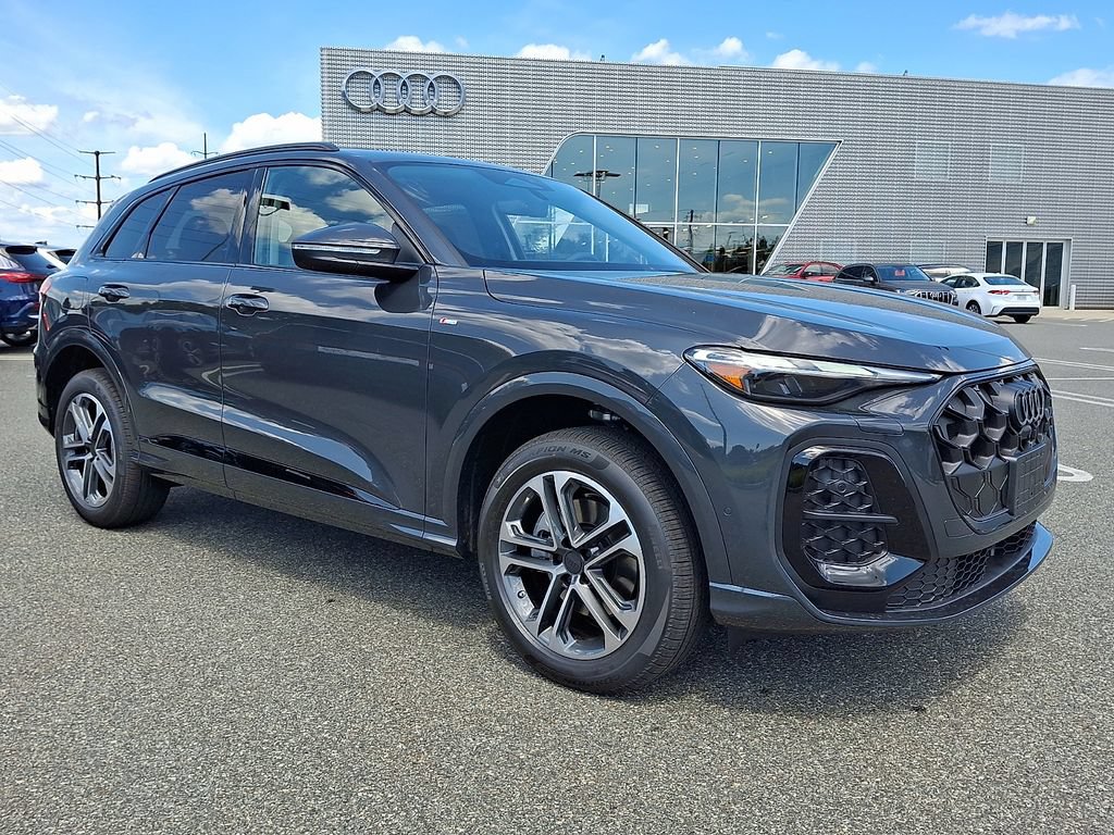 New 2026 Audi Q5 2.0T AWD/4WD image 1