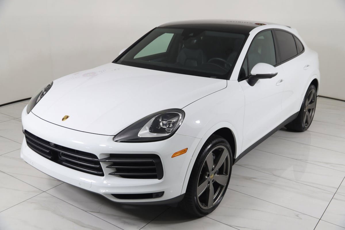 Used 2023 Porsche Cayenne Coupe image 34