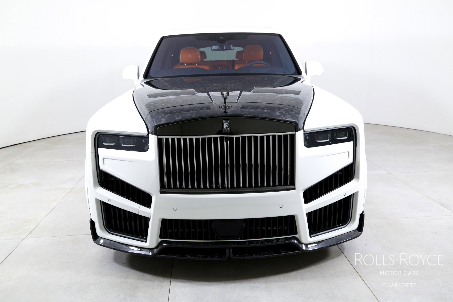 Used 2025 Rolls-Royce Cullinan Black Badge image 7