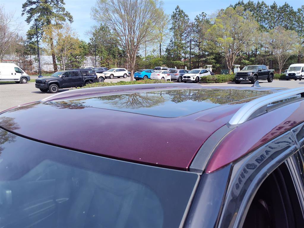 Used 2022 Ford Explorer Platinum w/ Equipment Group 601A image 6