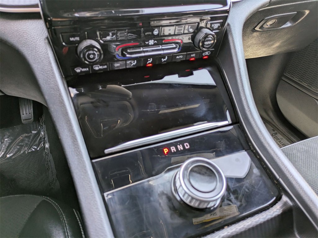 Used 2024 Jeep Grand Cherokee L Laredo image 24