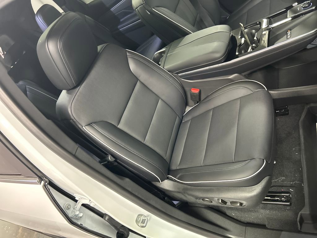 New 2026 Buick Enclave Preferred w/ Power Package image 25