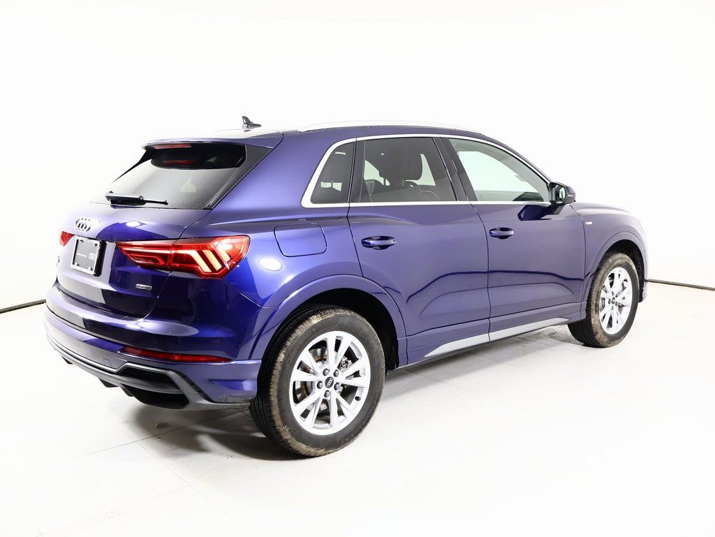 Certified 2025 Audi Q3 2.0T Premium w/ Convenience Package image 18