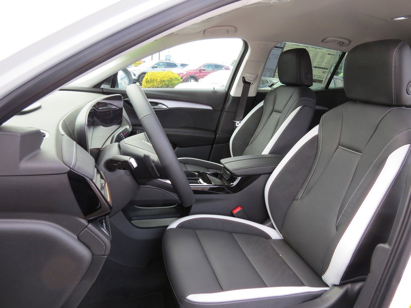 New 2025 Buick Envision Sport Touring image 17