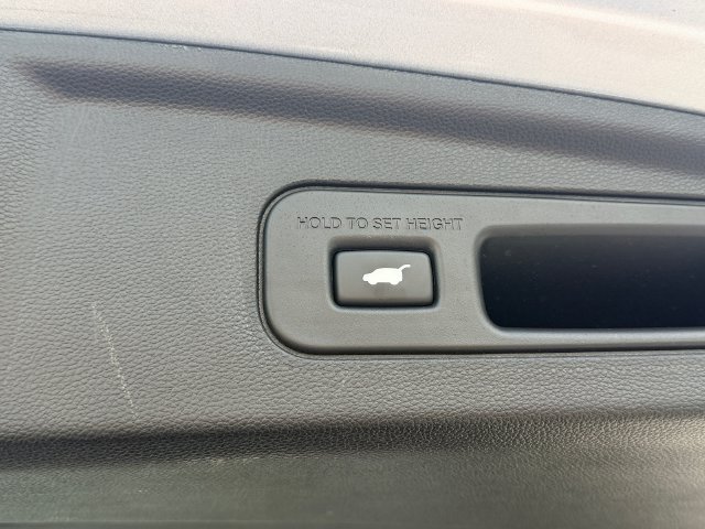 Certified 2025 Acura MDX SH-AWD image 14