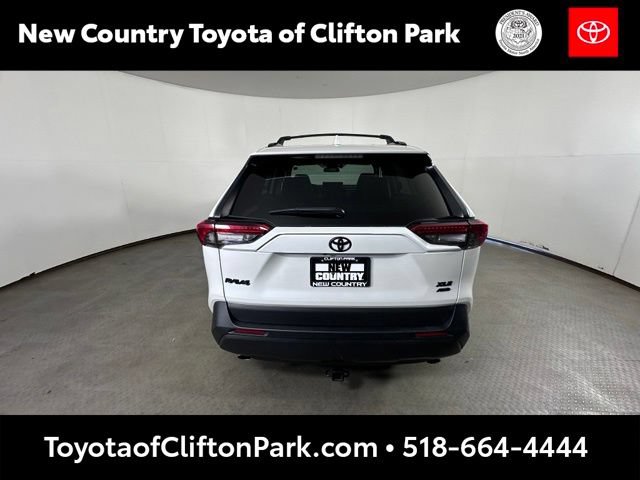 Used 2023 Toyota RAV4 XLE Premium AWD/4WD image 4