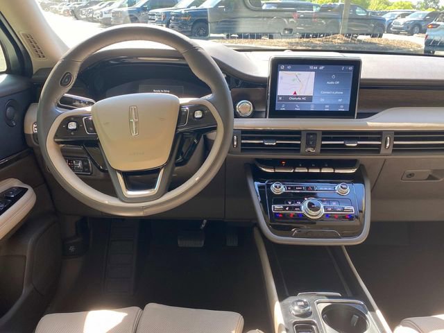 Used 2021 Lincoln Corsair Grand Touring w/ Equipment Group 301A AWD/4WD image 8