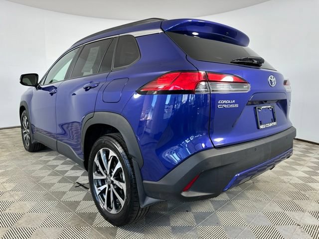 Used 2024 Toyota Corolla Cross XLE AWD/4WD image 2