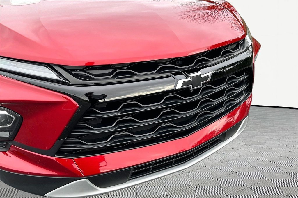 Used 2023 Chevrolet Blazer LT w/ Sound & Technology Package FWD image 36