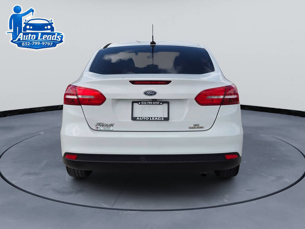 Used 2015 Ford Focus SE FWD image 7